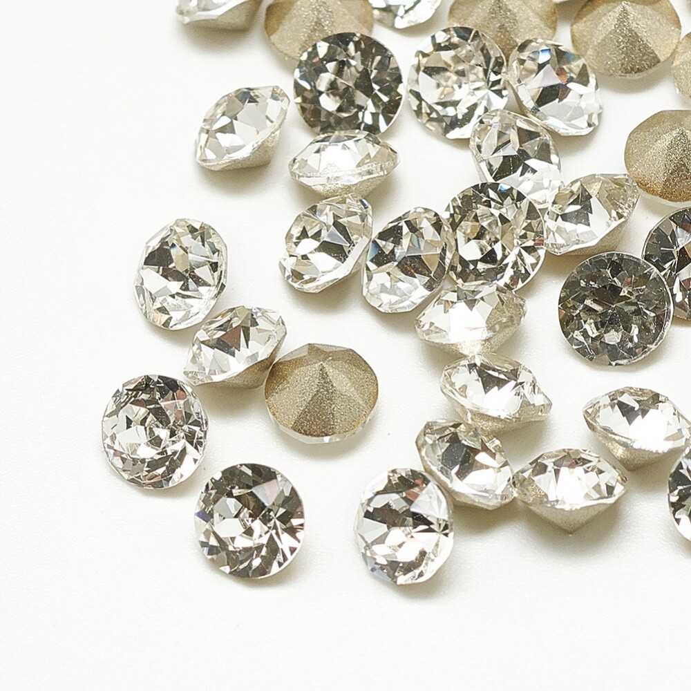 Rhinestone Point Back - Clear 4x3mm