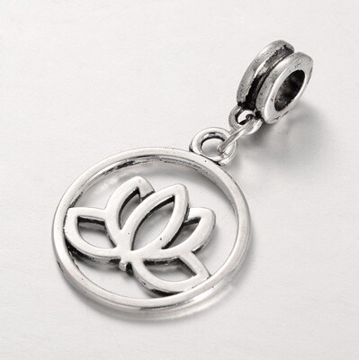 Lotus Charm - Silver 36mm