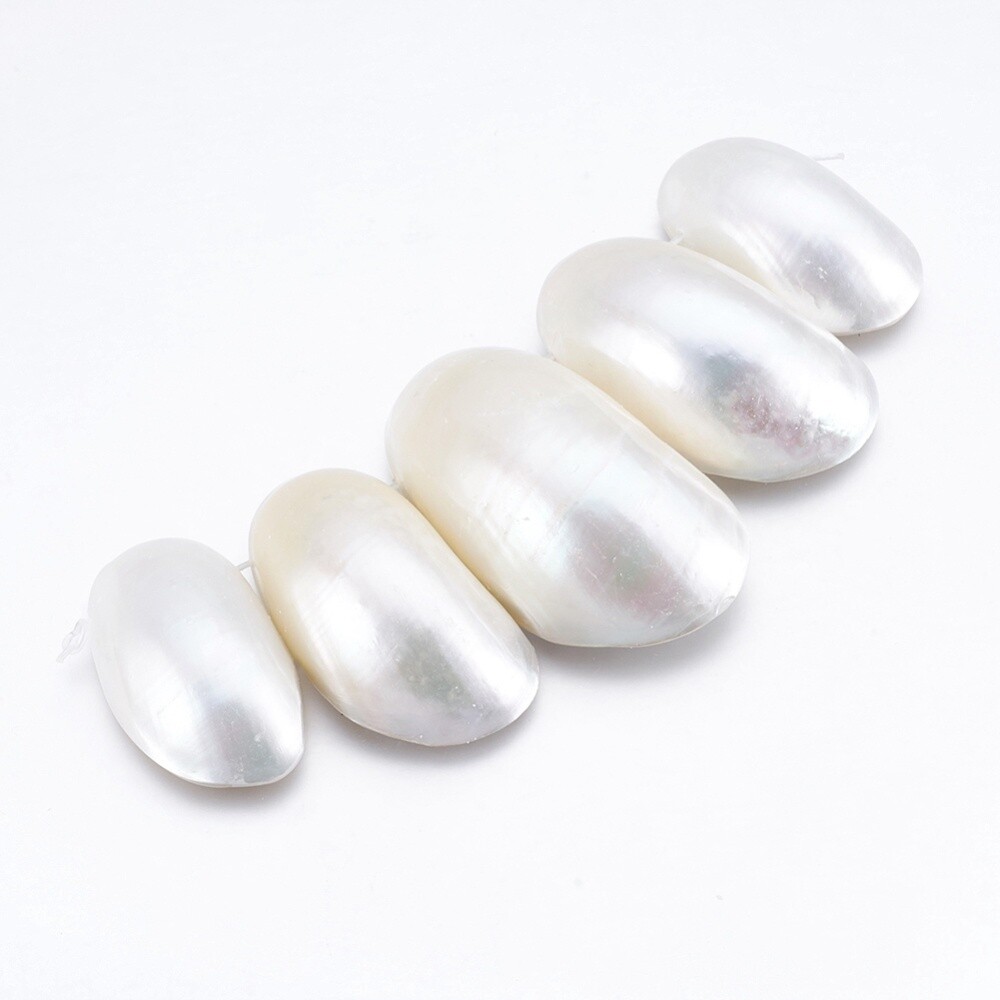 Mother of Pearl Oval - 35-50 x 20-28mm