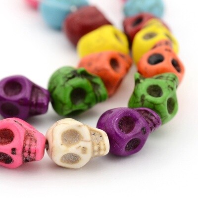 Howlite Skulls - Mixed 10x8mm