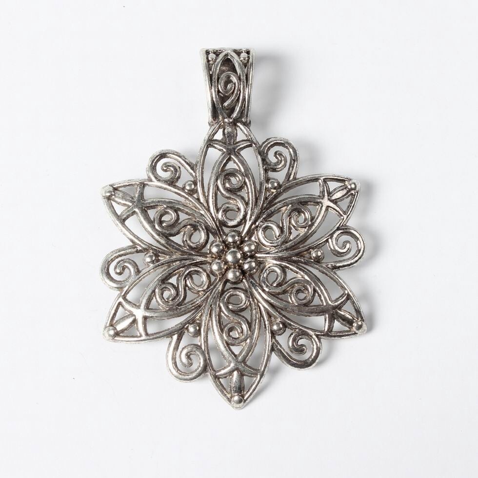 TS Silver Fancy Filigree Flower Necklace