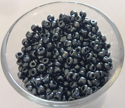 Seed Bead - Gunmetal 8/0