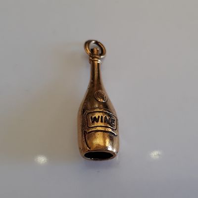 Wine Bottle Charm - Gold 28mm