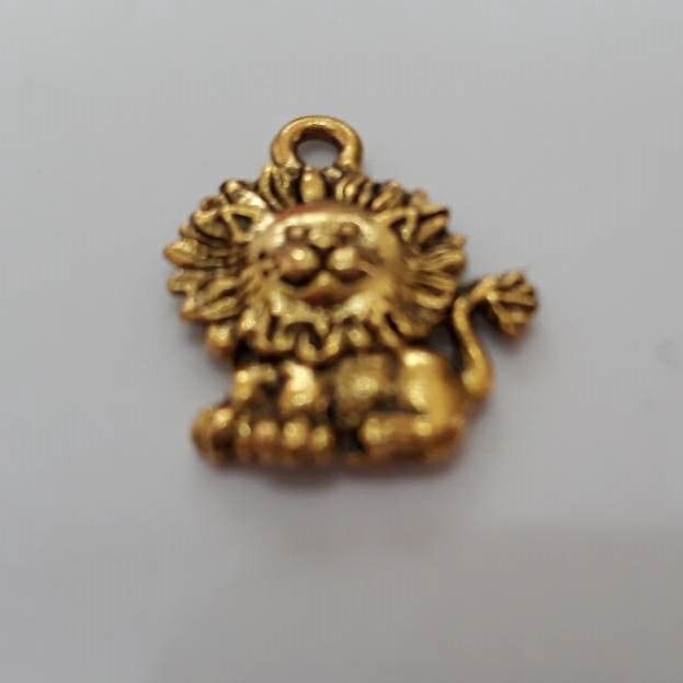 Lion Charm - Gold 15mm
