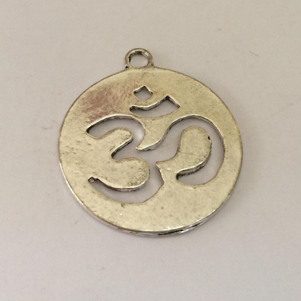 Namaste Charm - Silver 25mm