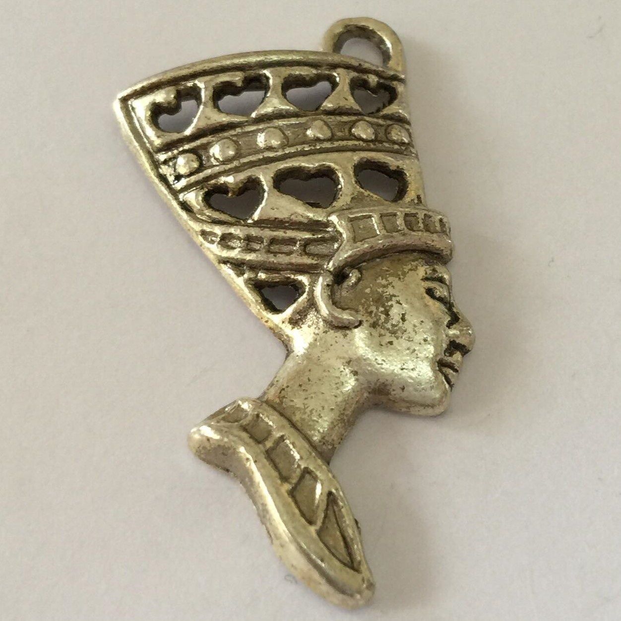 Nefertiti - Silver 35mm