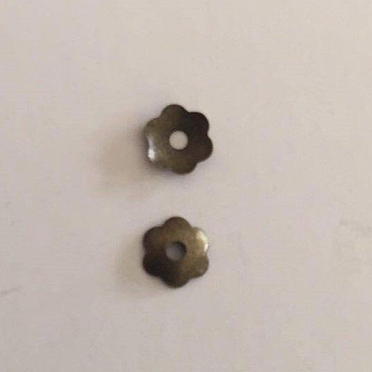 Plain Petal Bead Cap - Brass 4mm