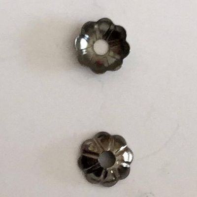 Bead Cap, Fluted Petal - Gunmetal 4mm