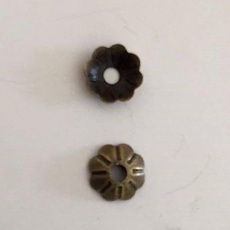 Bead Cap, Fluted Petal - Bronze 5mm