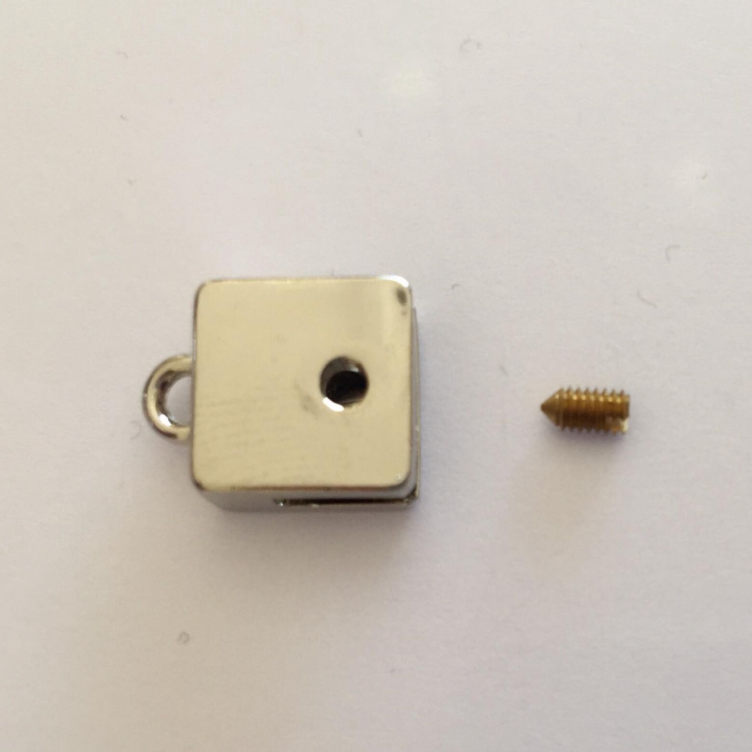 Leather Ends With Screws - Silver 10x10mm