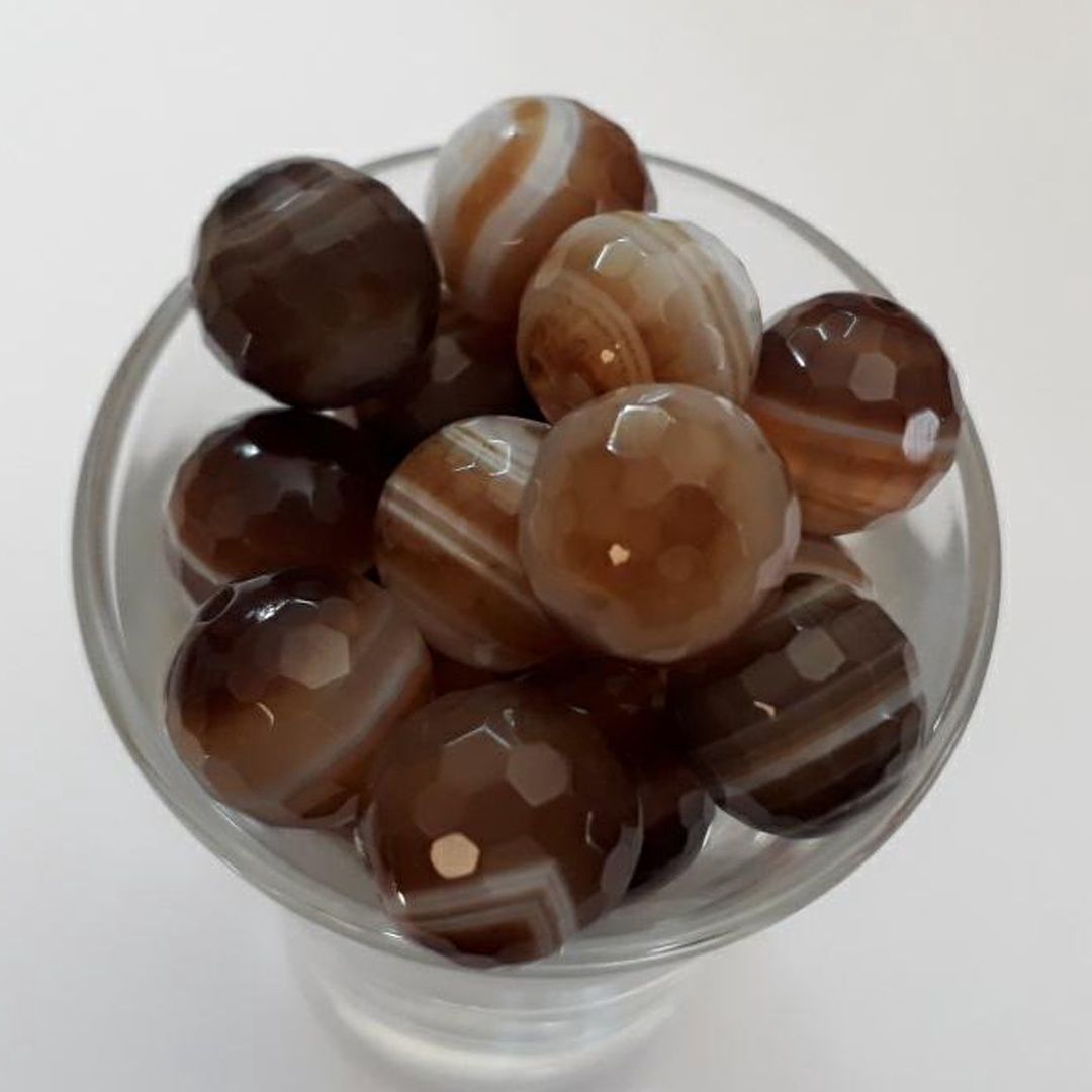 Faceted Banded Agate Round - Caramel 12mm