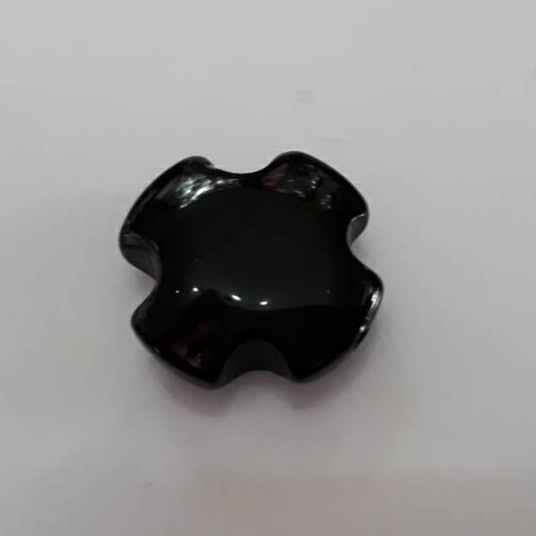Agate Cross - Black 20mm