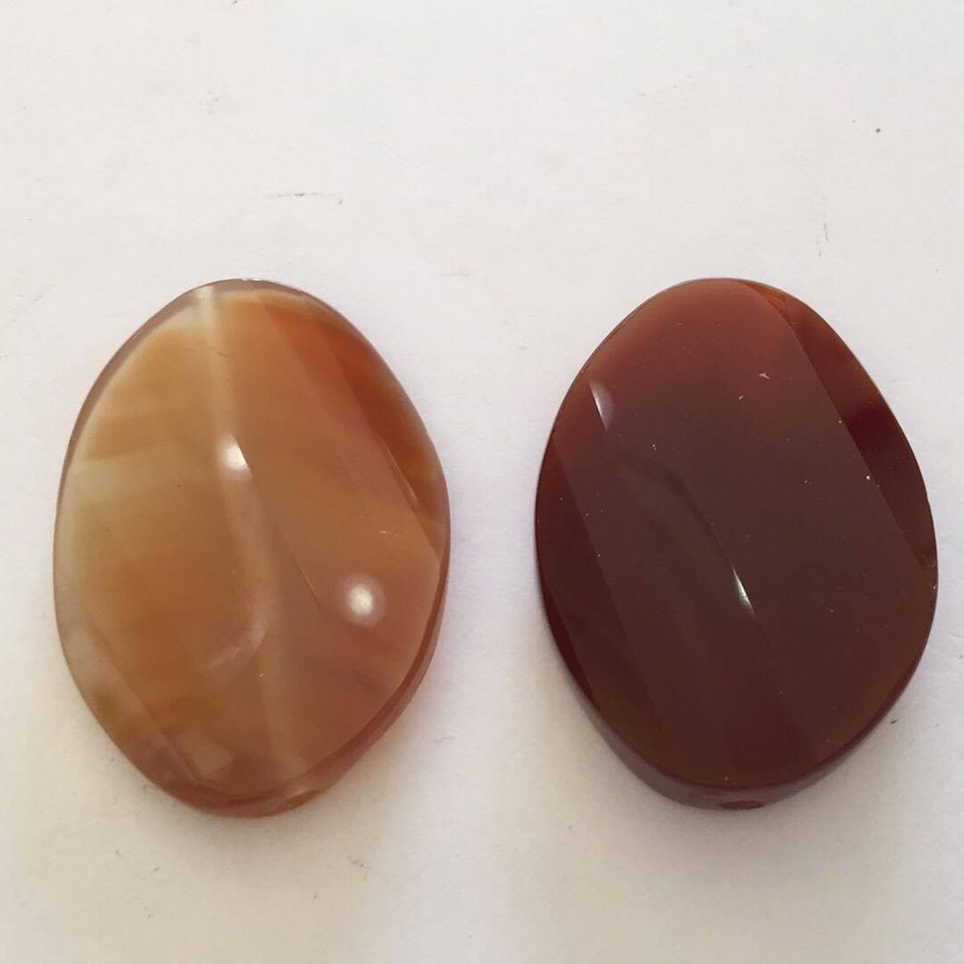 Faceted Oval - Red 40mm