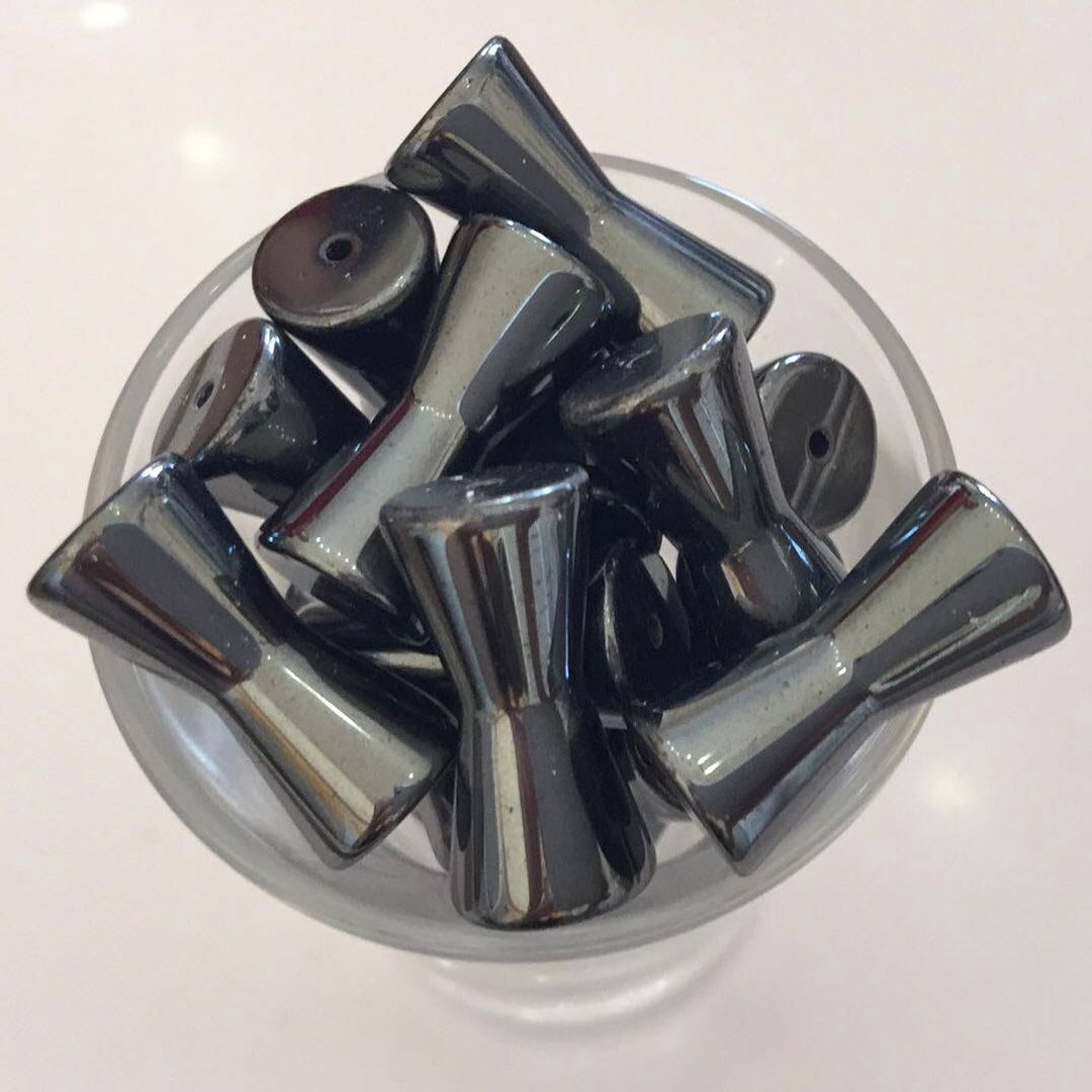Hematite Bone - 20mm