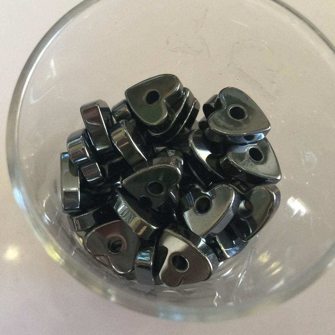 Hematite Heart - 10mm