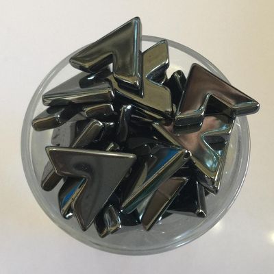 Hematite - Standing Triangle 17mm