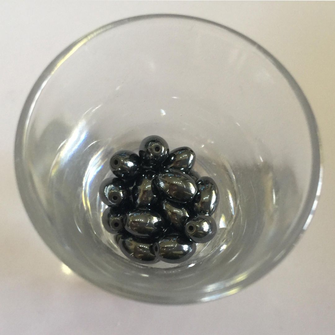 Hematite Medium Oval - 9mm