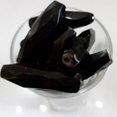 Onyx - Faceted Oval 30mm