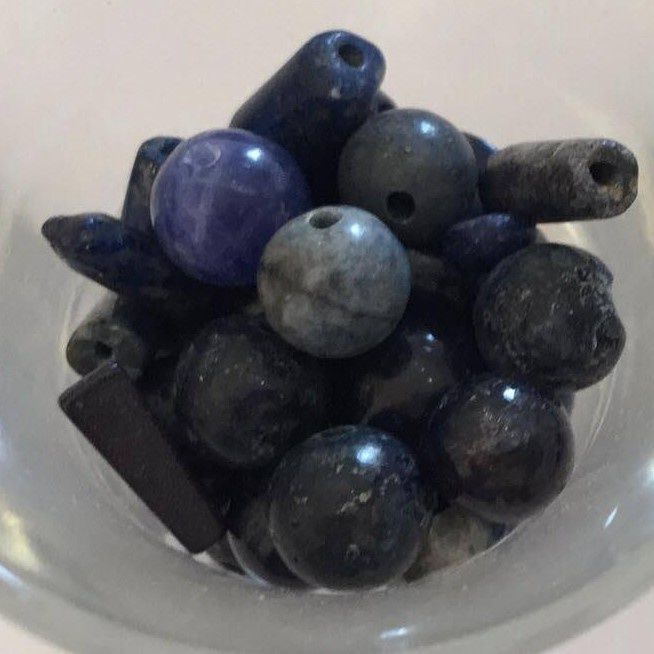 Mixed Sodalite ~6mm