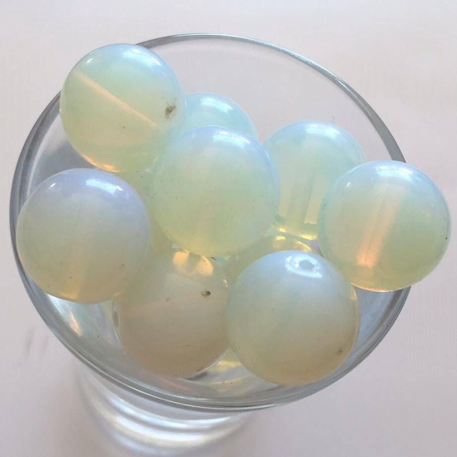 Synthetic Opal Round - 14mm
