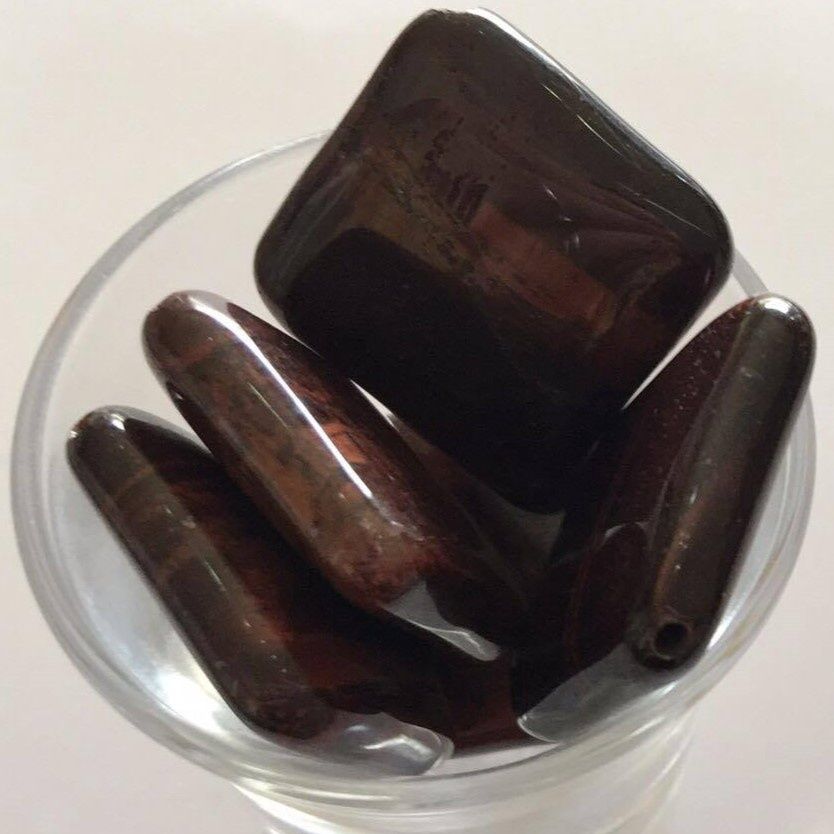 Red Tigers Eye - Square 20mm