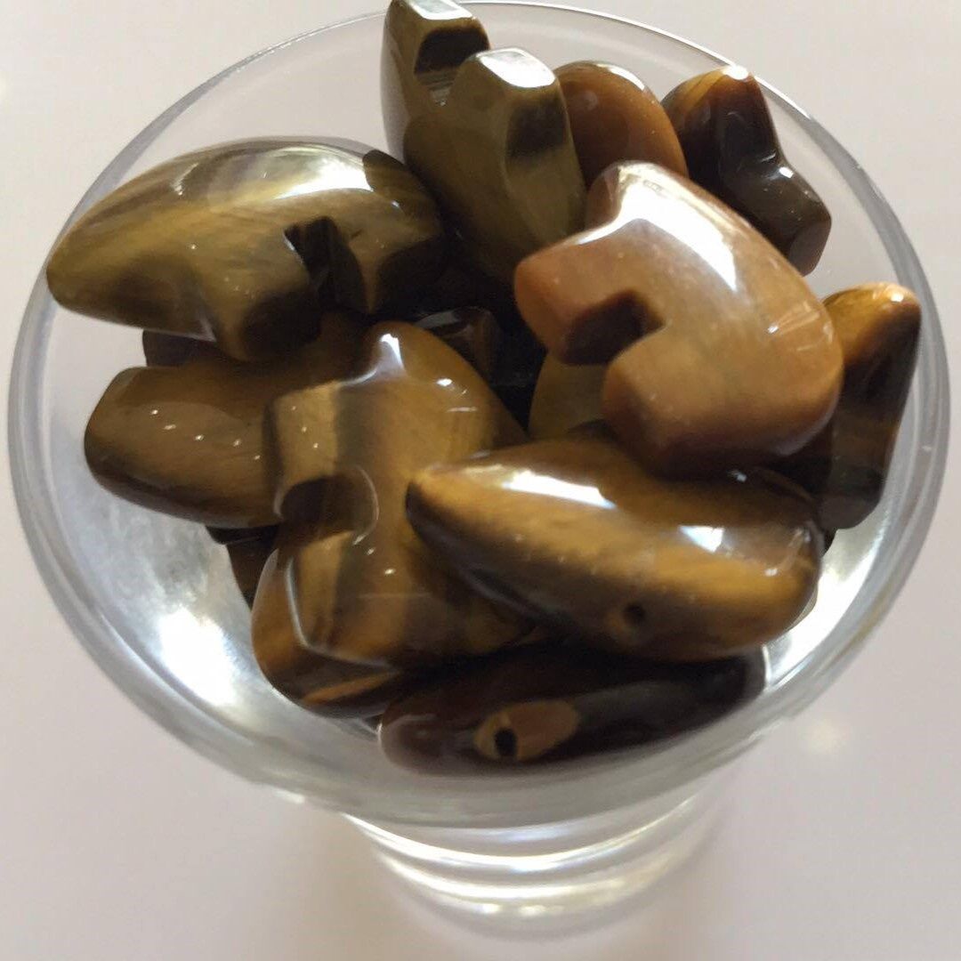 Tigers Eye - Bear 18mm