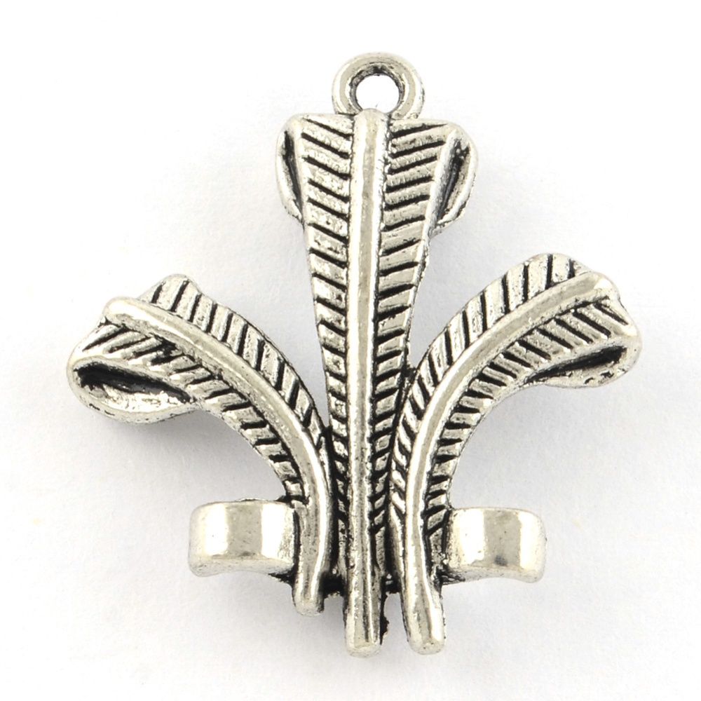 Leaf Pendant - Silver 26x23mm