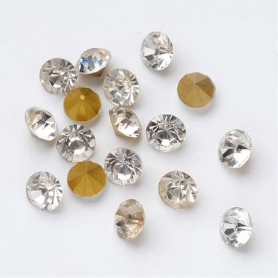 Rhinestone Point Back - Crystal 6x4mm