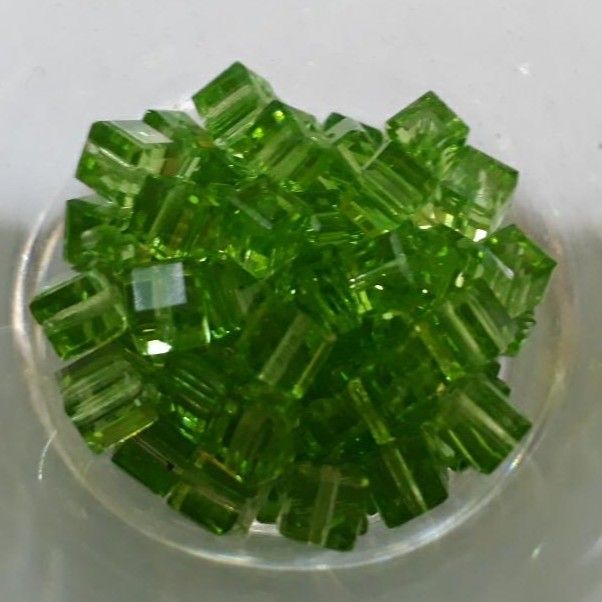 Swarovski Crystal - Peridot 4mm