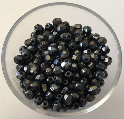 Czech Facet - Gunmetal 4mm