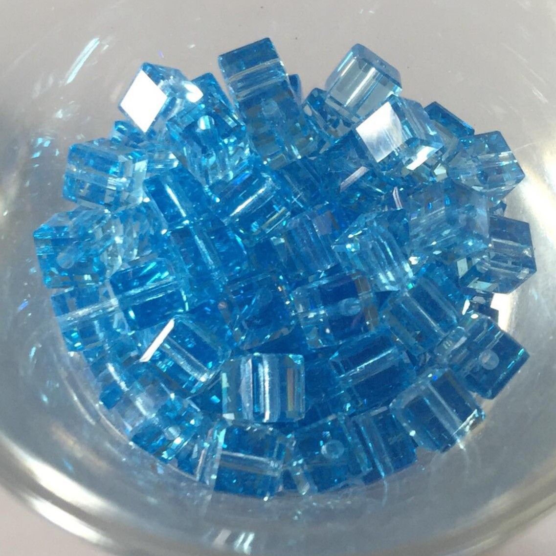 Swarovski Crystal Cube - Aqua 4mm