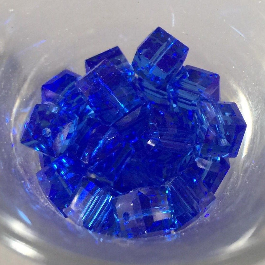 Swarovski Cube - Sapphire 6mm
