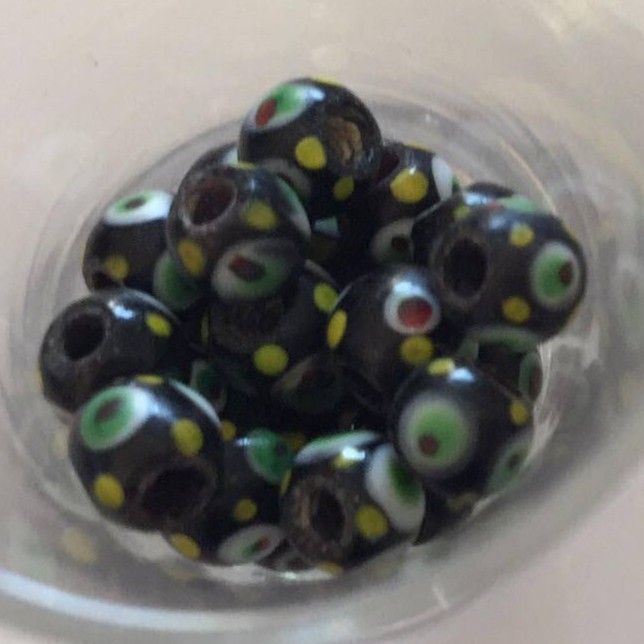 Javanese Round - Black Eye Bead 8mm