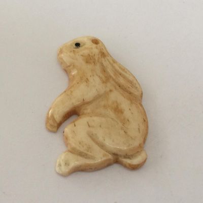 Rabbit Charm - Bone 37mm