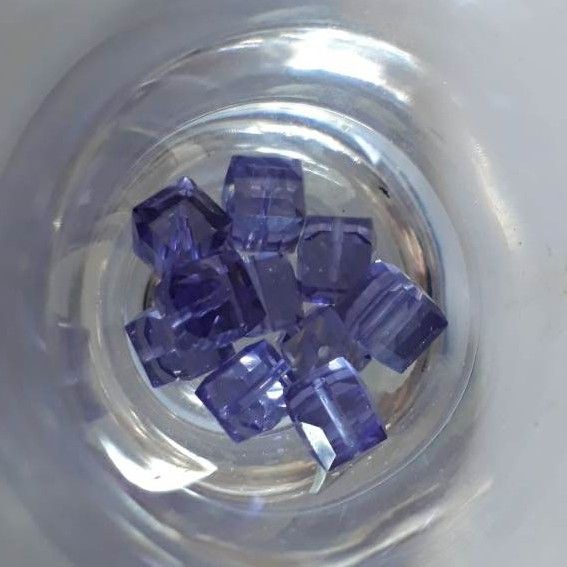 Swarovski Cube - Tanzanite 6mm