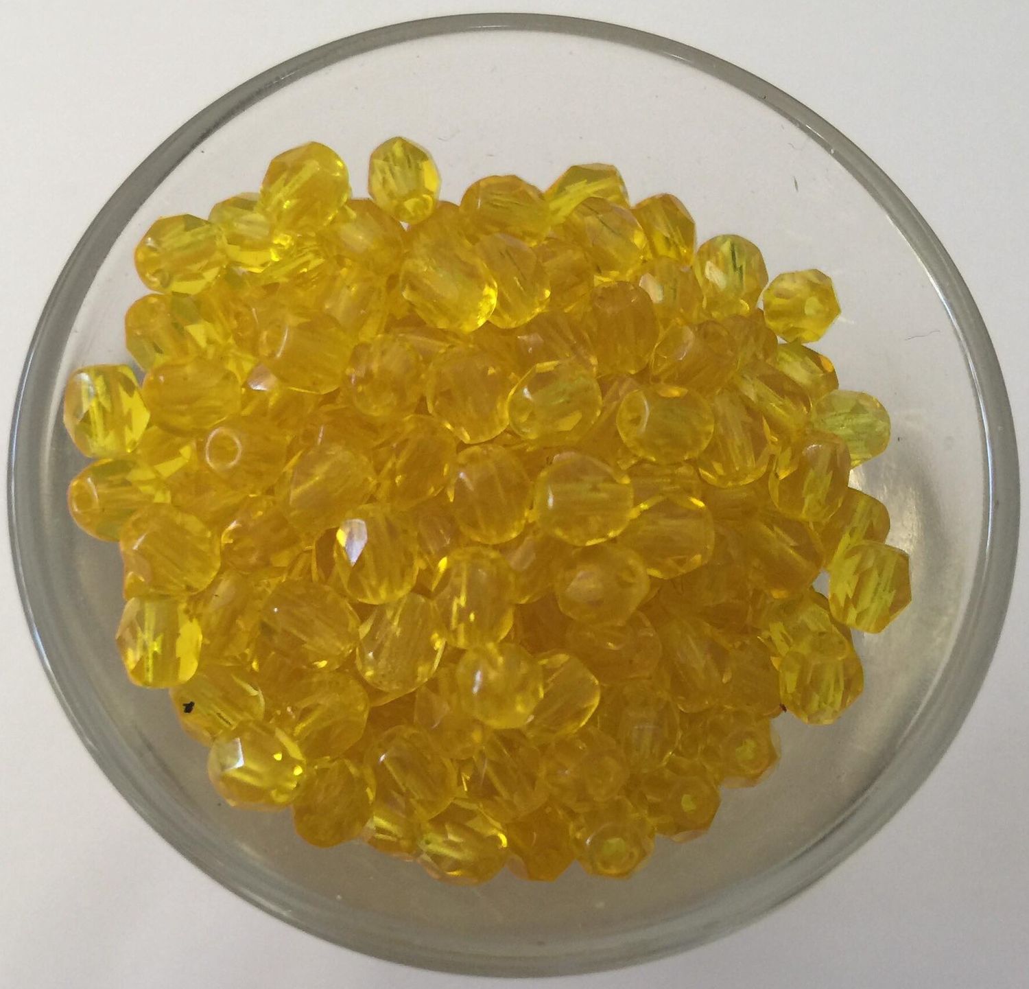 Czech Facet - Light Yellow 4mm