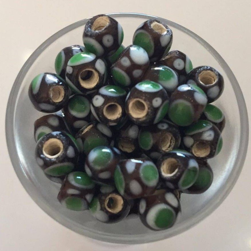 Javanese Round - Black With Green Spot 8mm