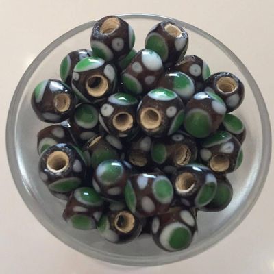 Javanese Round - Black With Green Spot 8mm