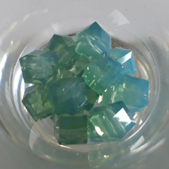 Swarovski Cube - Pacific Opal 6mm