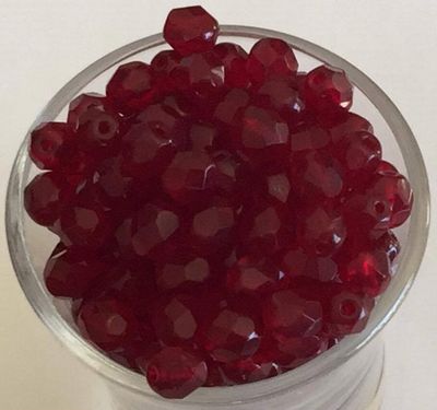 Czech Facet - Garnet 6mm