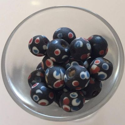 Javanese Round - Black &amp; Red Spot 6mm