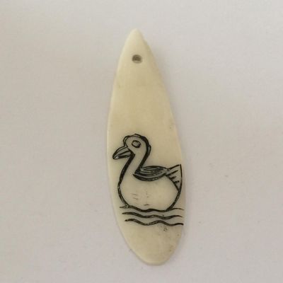 Duck Charm - Bone 68x18mm