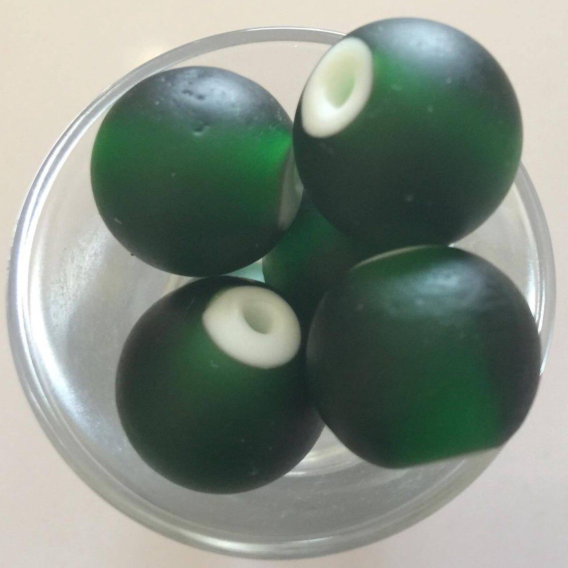 Chinese White Heart - Dark Emerald 16mm