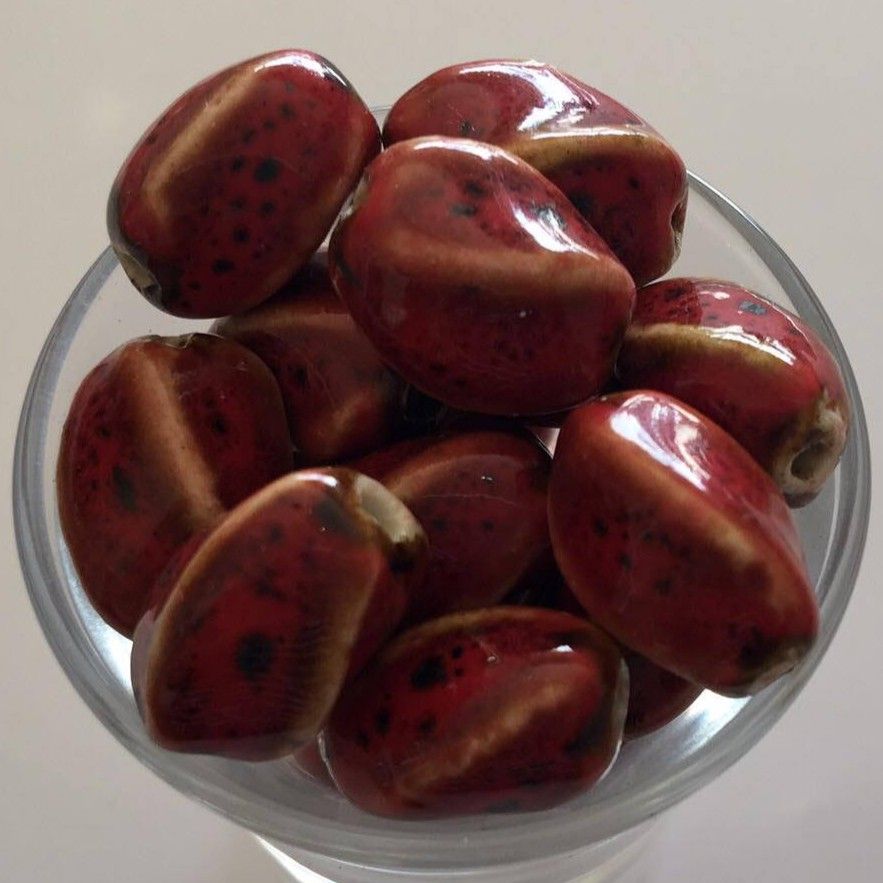 Chinese Porcelain Twist - Red 16x9mm