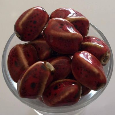 Chinese Porcelain Twist - Red 16x9mm
