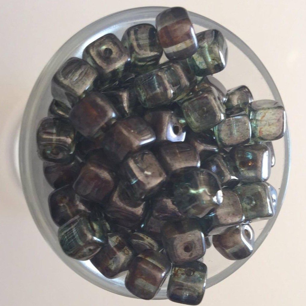 Czech Cube - Green Lustre 5x7mm