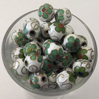 Cloisonne Round - White &amp; Green 8mm