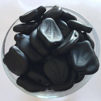 Czech Flat Leaf - Matt Black 14mm