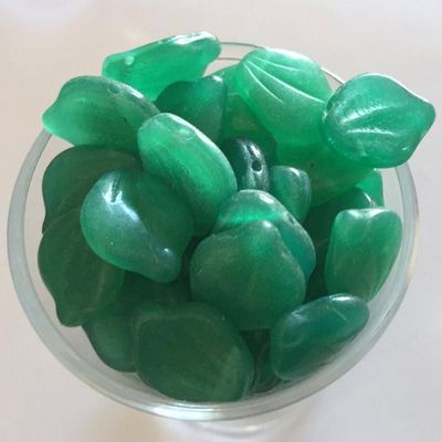 Czech Flat Leaf - Opal Green 14mm