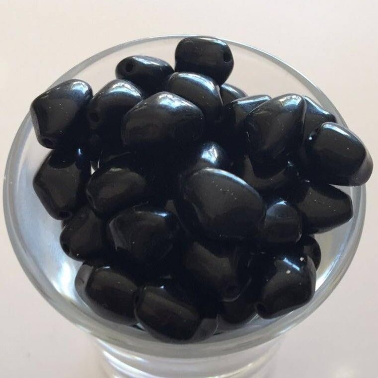Czech Glass - Black Twist 8mm